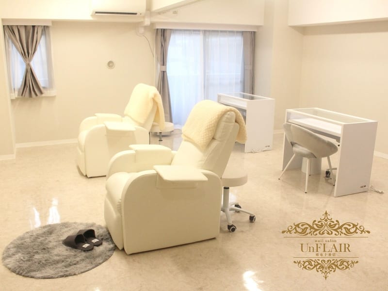 Nail salon UnFLAIR 麻布十番店(麻布十番)のメンズ眉毛サロン