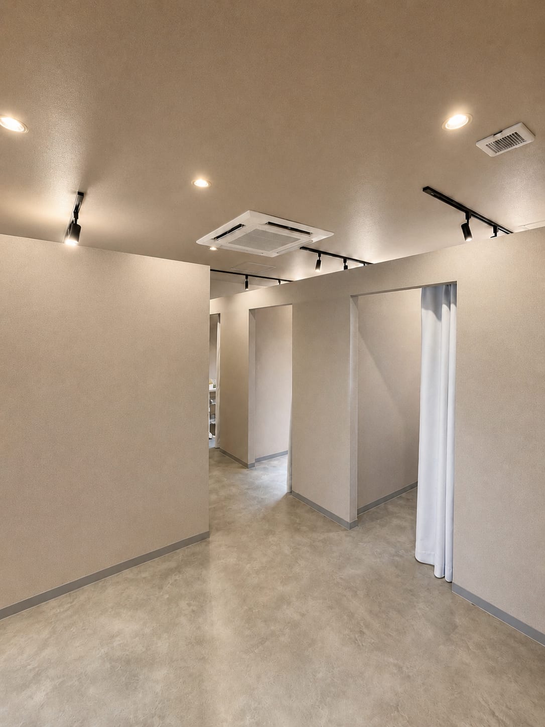 アイブロウ Rain 別府店(別府)のメンズ眉毛サロン店内写真 1枚目