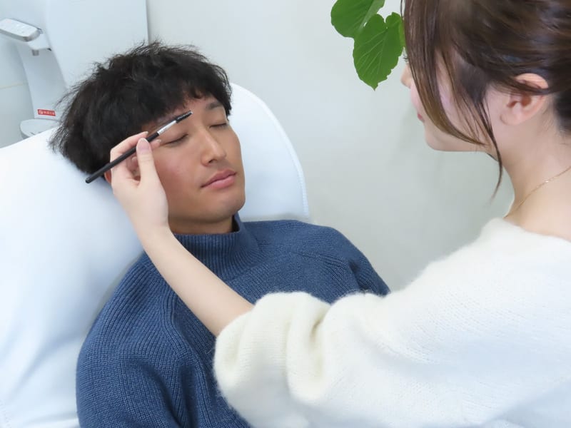 YULACE. 恵比寿(恵比寿)のメンズ眉毛サロン
