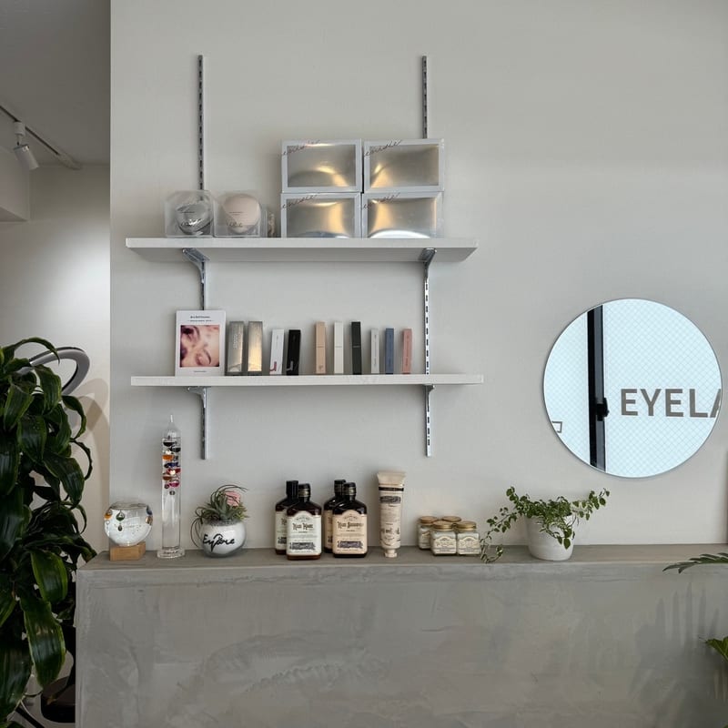 Eyore(イーヨー)Eyebrow姪浜店(福岡)のメンズ眉毛サロン