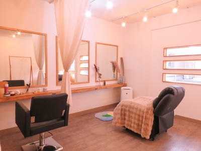 Meili 雑餉隈/南福岡/まつげパーマ/マツエク/ヘアメイク 店内写真 1枚目