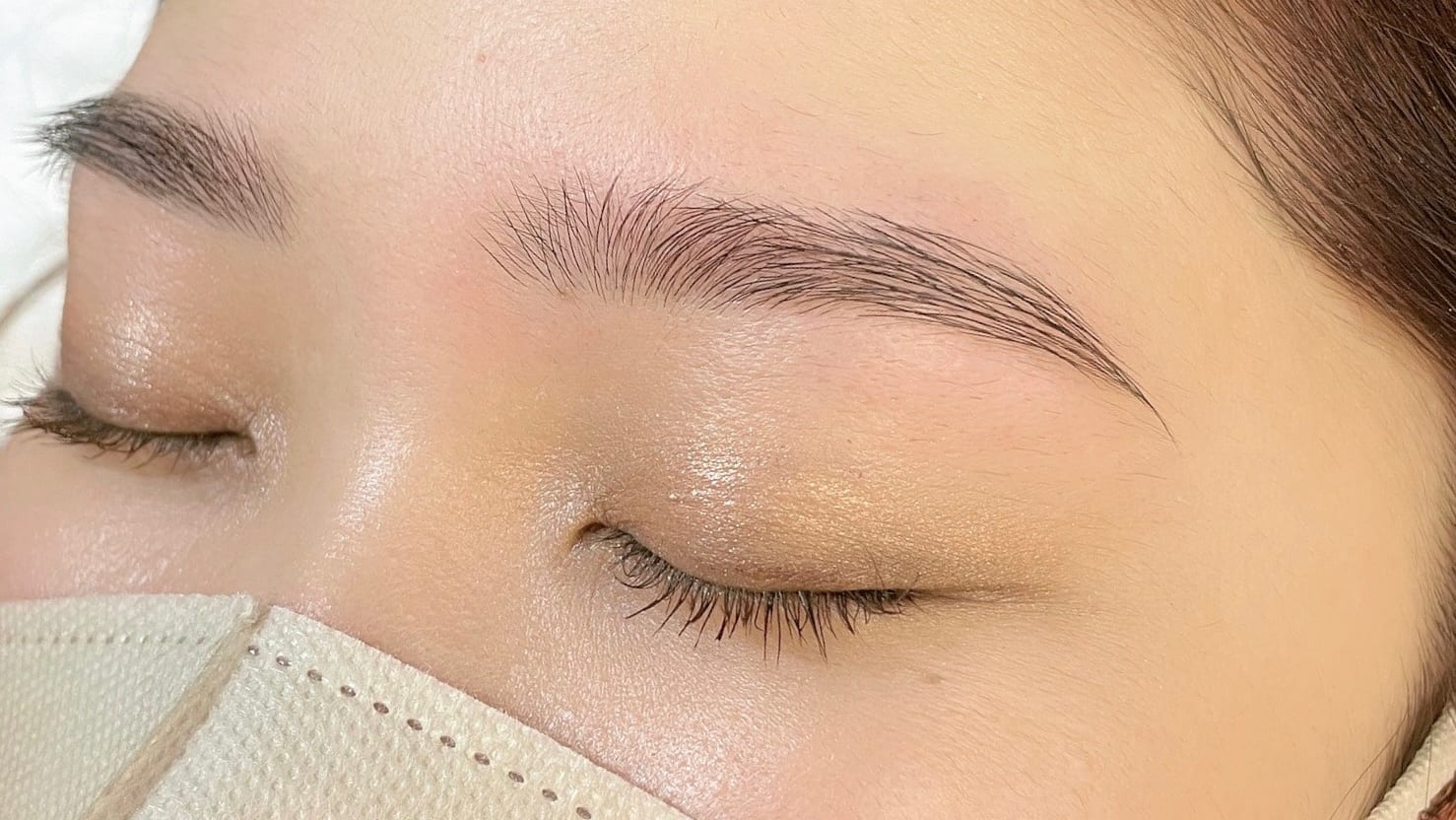 M brow 福岡天神店（福岡）のメンズ眉毛サロン店内写真 1枚目
