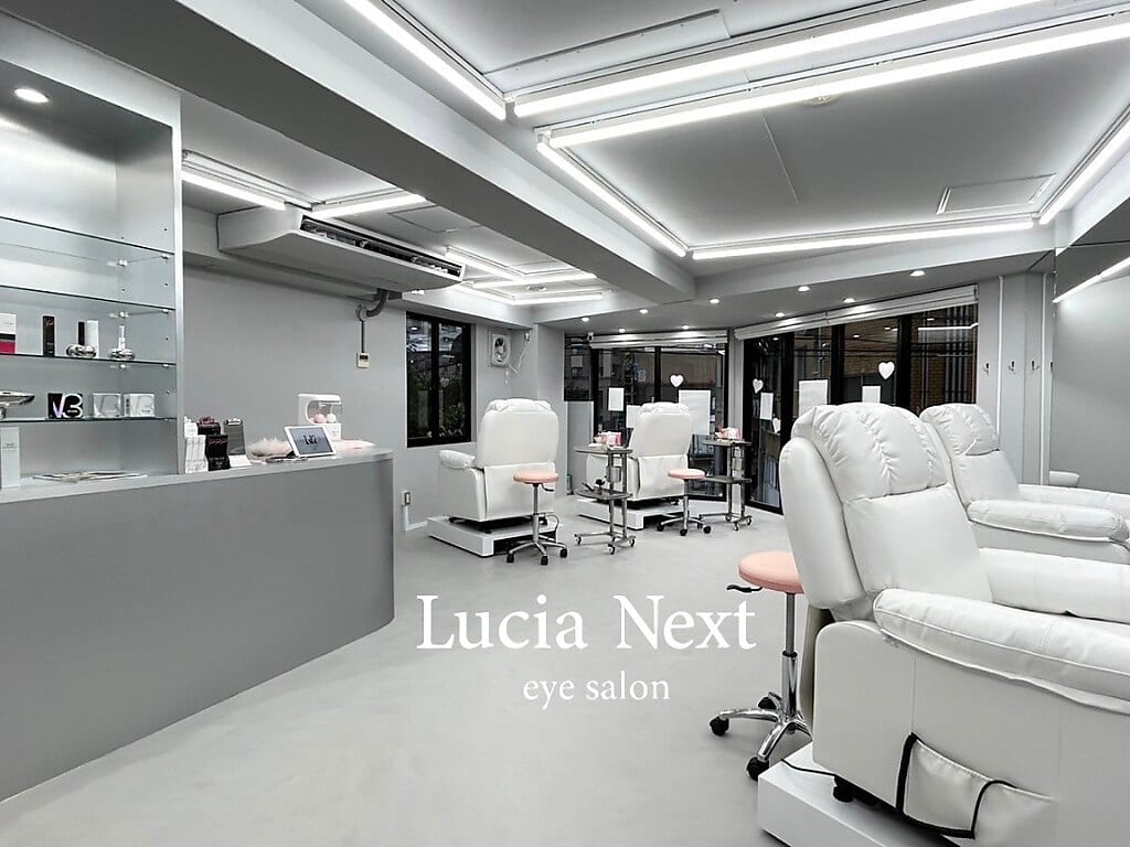 ~韓国まつげエクステ&眉毛の専門サロン~eyelash salon Lucia Next(福岡)のメンズ眉毛サロン店内写真 1枚目