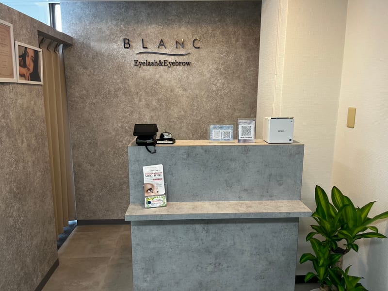 Eyelash Salon Blanc~まつげエクステと眉の専門美容室~天神南店(福岡)のメンズ眉毛サロン