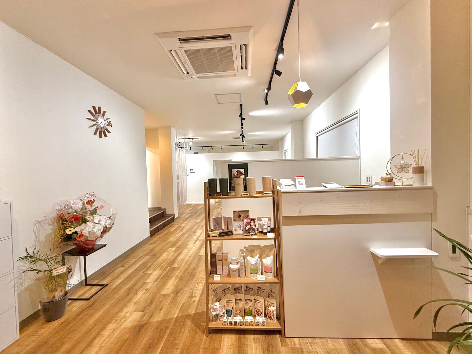 CELEN パリジェンヌ(福岡)のメンズ眉毛サロン店内写真 1枚目