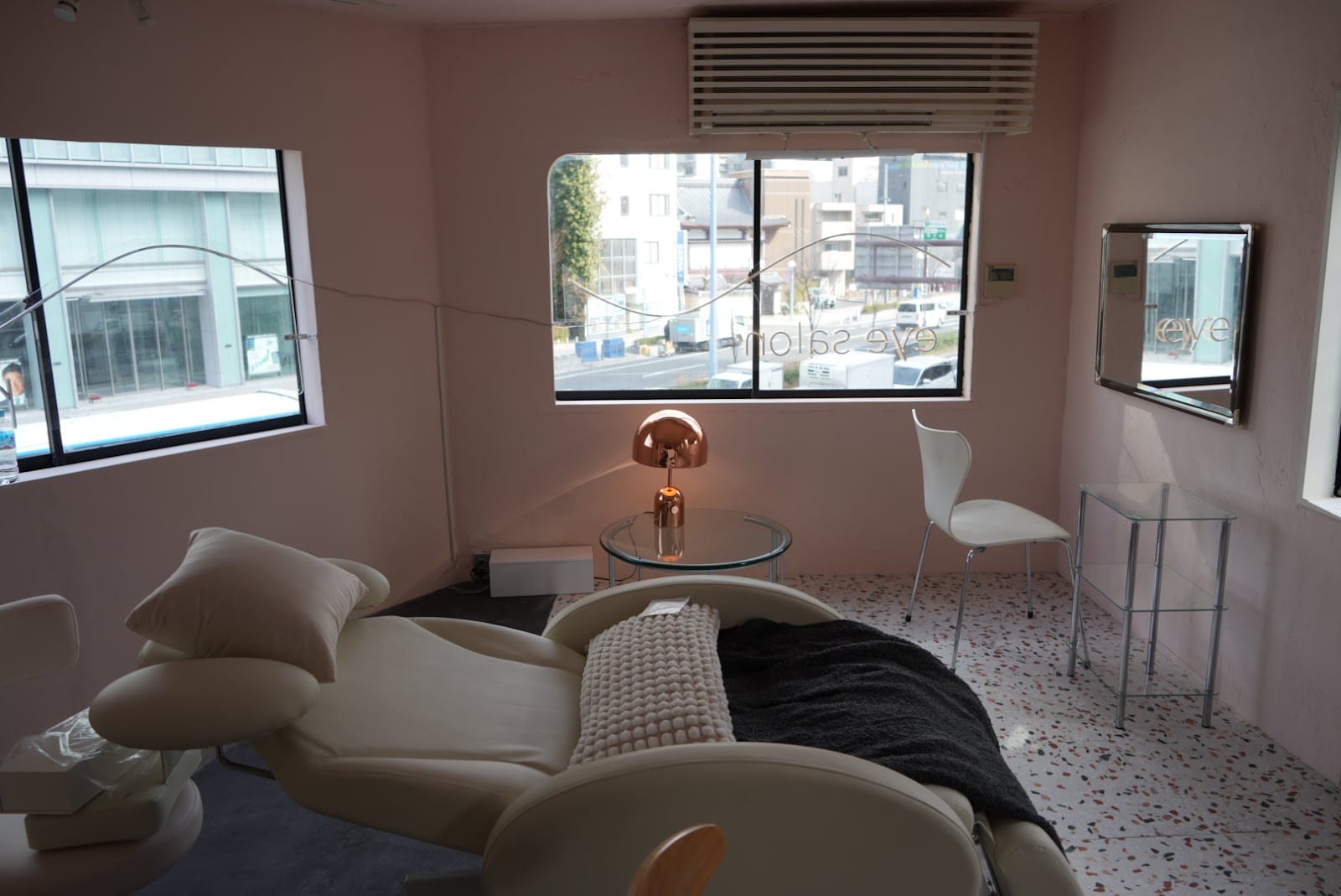 Beauty salon nun まつげ(福島)のメンズ眉毛サロン店内写真 1枚目