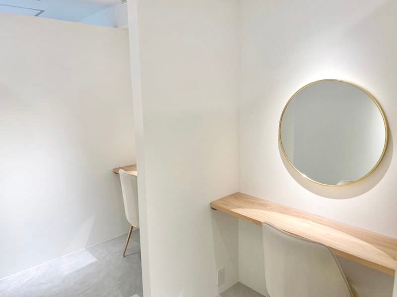 i. 二子玉川店(二子玉川)のメンズ眉毛サロン店内写真 1枚目