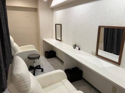 眉毛×まつ毛パーマ×コルギ専門店 店内写真 3枚目