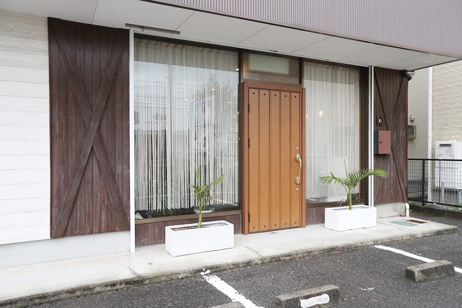 Beauty salon R;(半田)のメンズ眉毛サロン店内写真 1枚目
