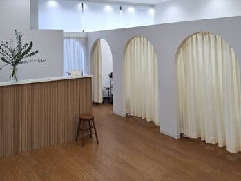 eye+fam(広島)のメンズ眉毛サロン