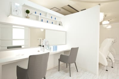 ―アイブロウ・まつ毛パーマ・マツエク― Reissy 松坂屋名古屋店 店内写真 4枚目