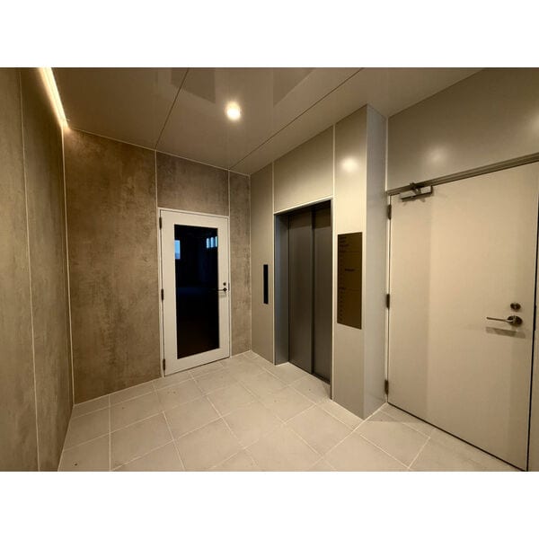Roist名古屋久屋大通店アイブロウ(久屋大通)のメンズ眉毛サロン