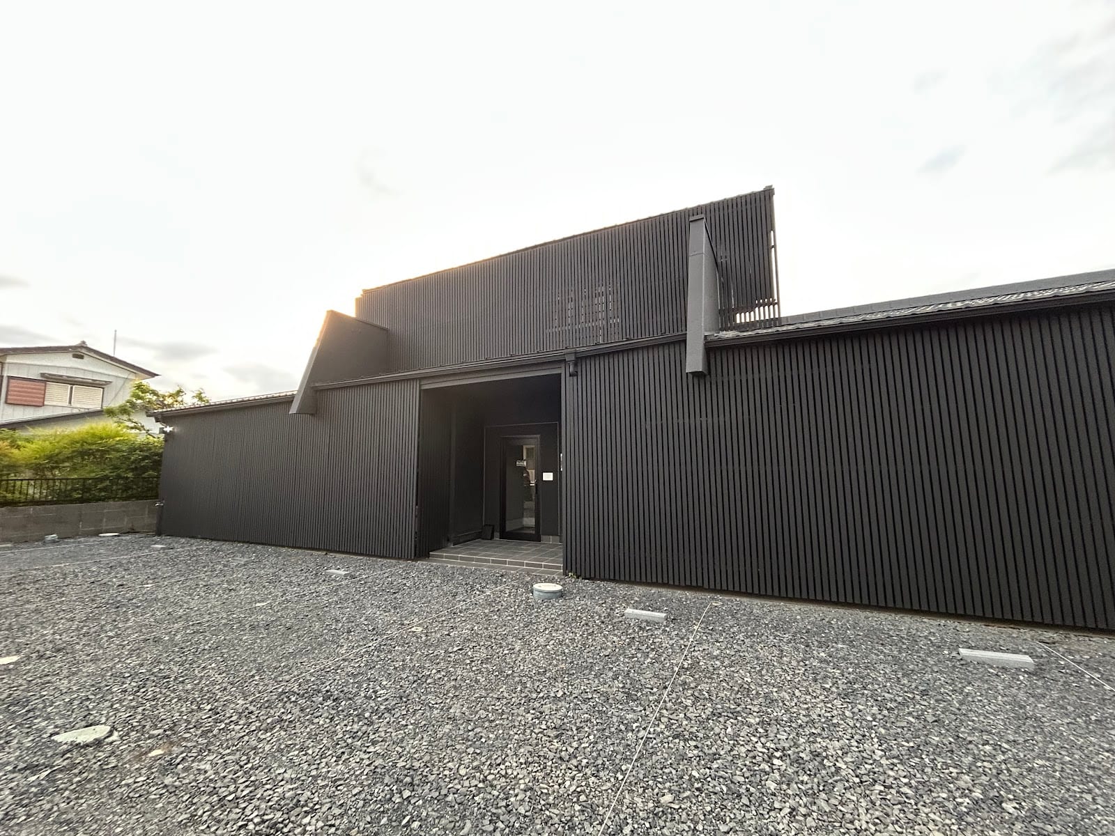 まつげ・眉毛・ネイルサロン Salon Liangeひたちなか店(ひたちなか)のメンズ眉毛サロン店内写真 1枚目
