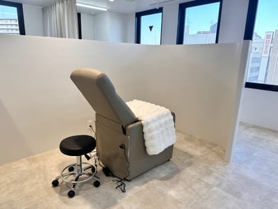 BELINDA本厚木マツエク/LED/まつげパーマ/アイブロウ/フラットラッシュ/マツエクパ-マ 店内写真 1枚目