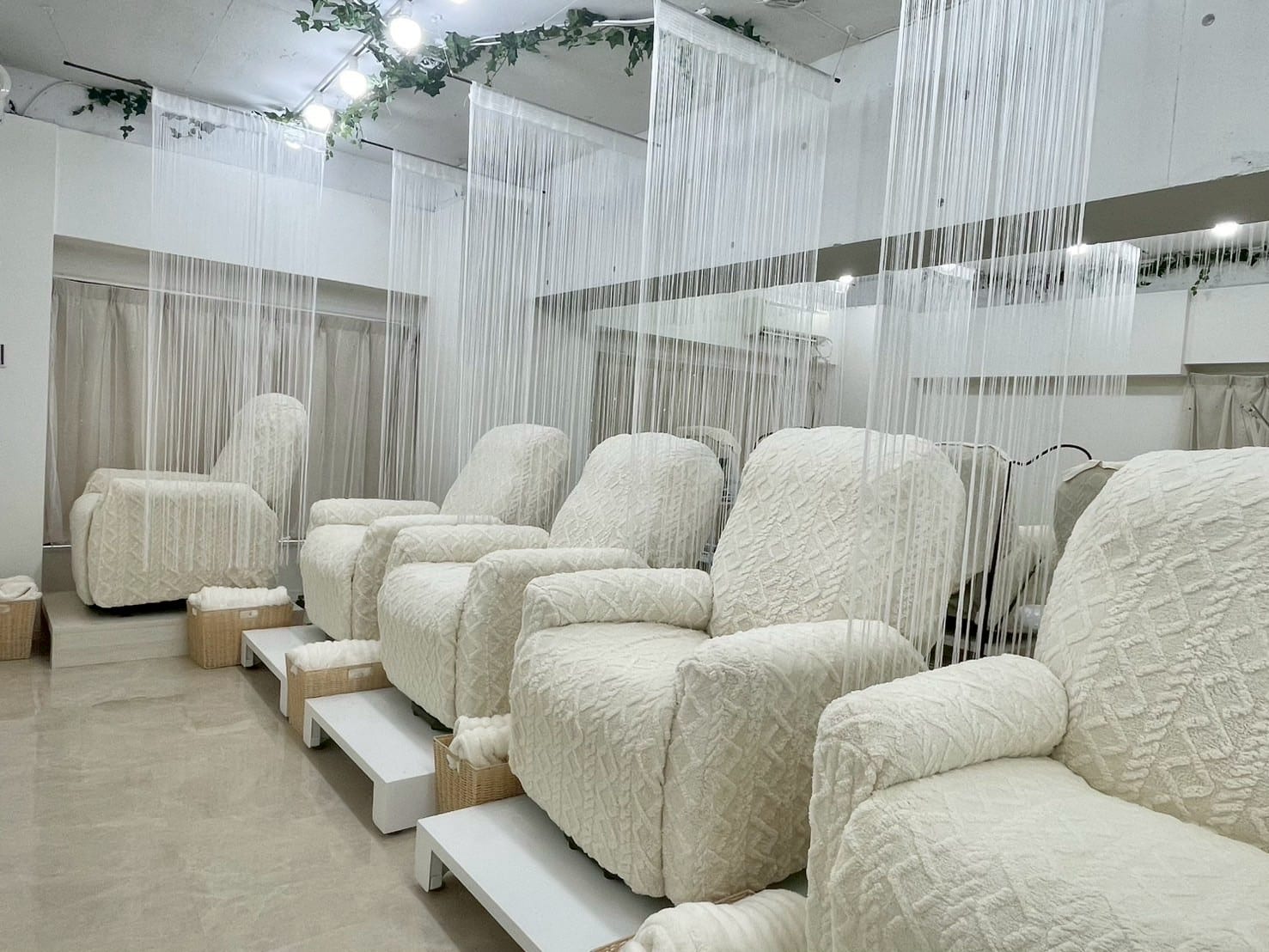 アイラッシュサロン デジール(池袋)のメンズ眉毛サロン店内写真 1枚目