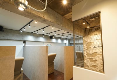 ME.REBO 池袋 店内写真 2枚目