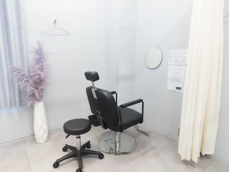 ADDICT 池袋西口店(池袋)のメンズ眉毛サロン