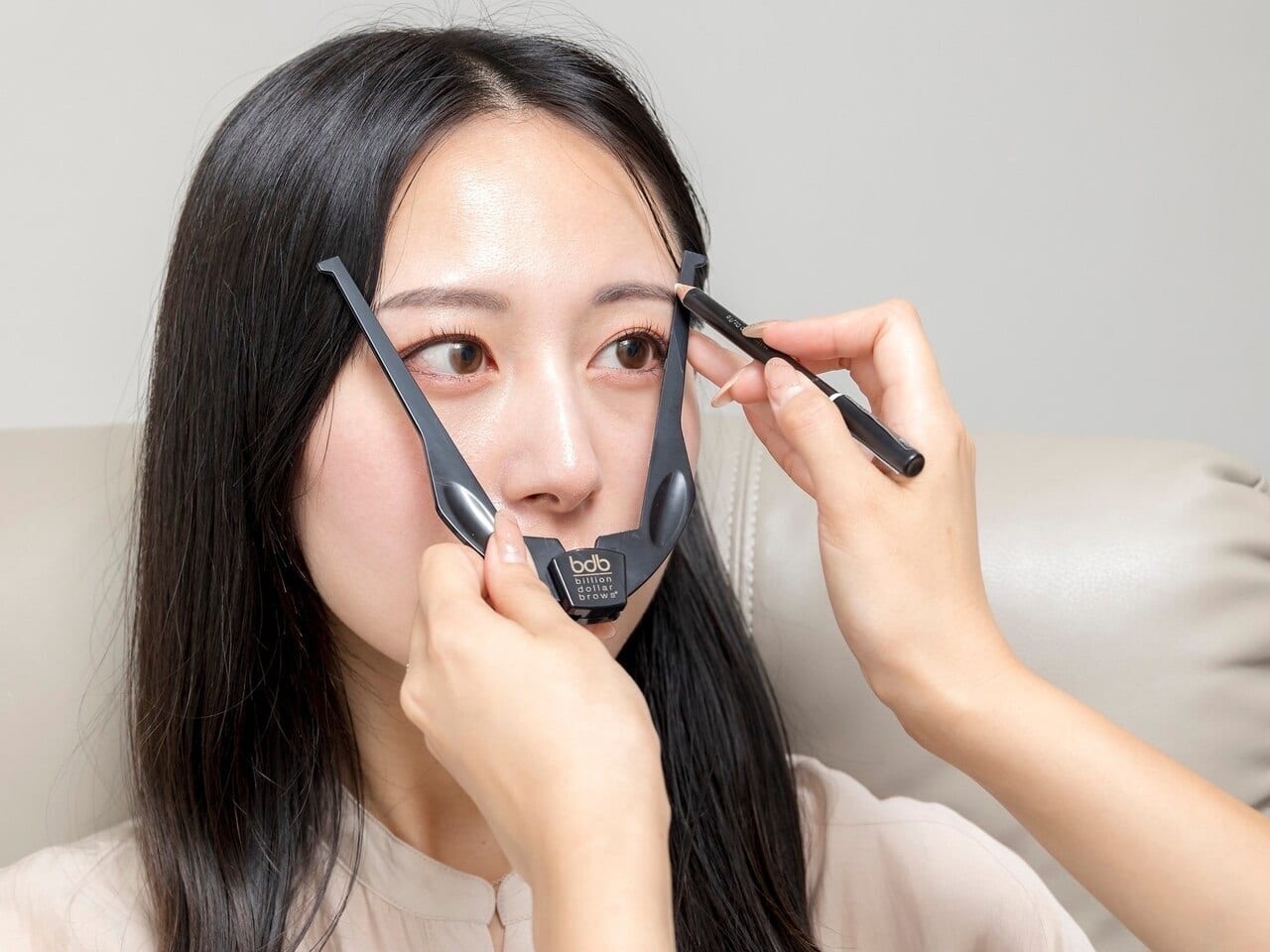 眉毛サロン/アイブロウEYE like me池袋 眉毛(池袋)のメンズ眉毛サロン店内写真 1枚目