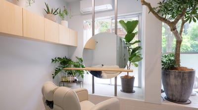 Uminim 自由が丘 まつ毛パーマ/アイブロウ/まつエク 店内写真 1枚目
