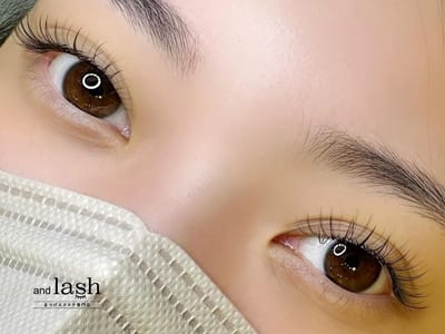 まつげエクステ・パーマ・アイブロウ専門店 and lash都立大学駅前店 店内写真 3枚目