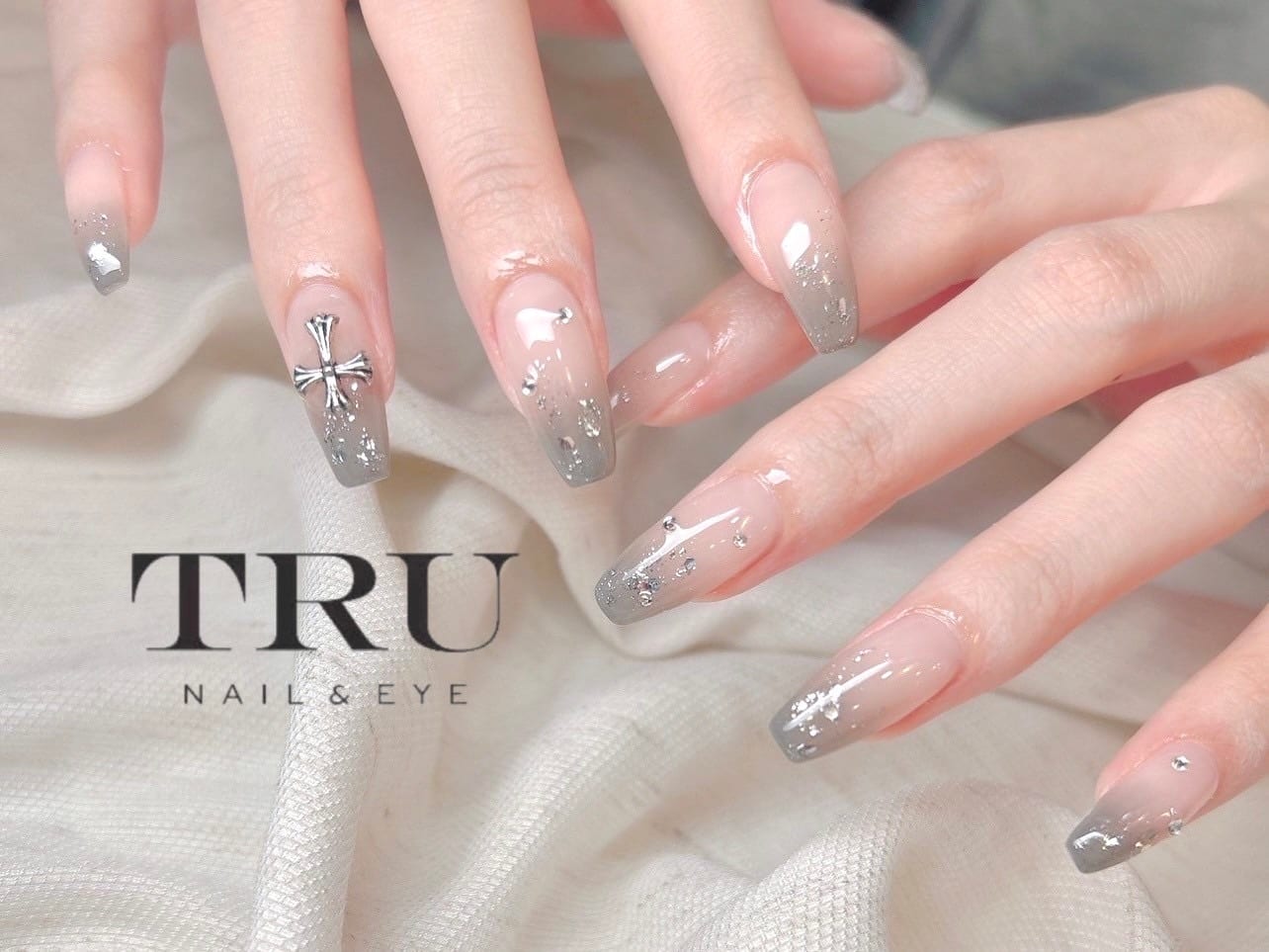 TRU NAIL & EYE 鹿児島店(鹿児島)のメンズ眉毛サロン店内写真 1枚目