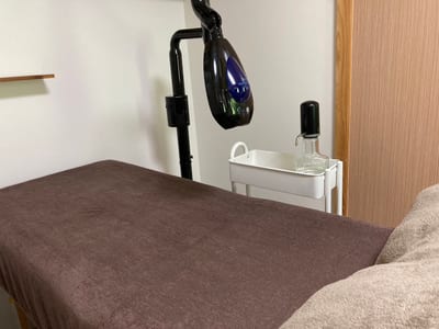 Calme光・WAX脱毛/眉毛/ドライヘッドスパ/セルフホワイトニング 店内写真 4枚目