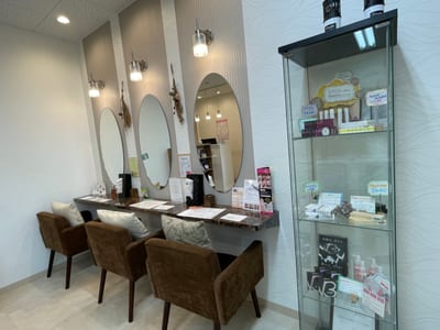 まつげパーマ＆マツエク＆眉毛専門 キューラッシュ柏店 店内写真 2枚目