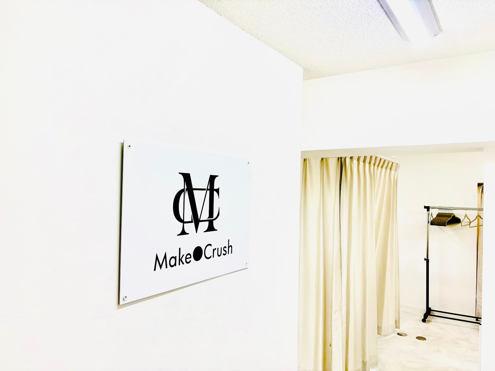 MakeCrush (メイククラッシュ)錦糸町(錦糸町)のメンズ眉毛サロン店内写真 1枚目