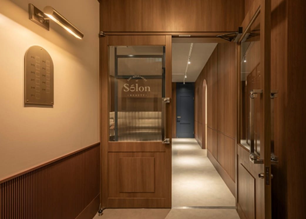 Larin 錦糸町店(錦糸町)のメンズ眉毛サロン店内写真 1枚目