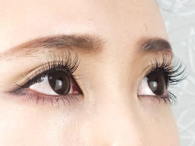 目元の美眉・美まつ毛専門店&指先の美爪・美指の専門店 threelash&elf.nail折尾浅川店 店内写真 2枚目