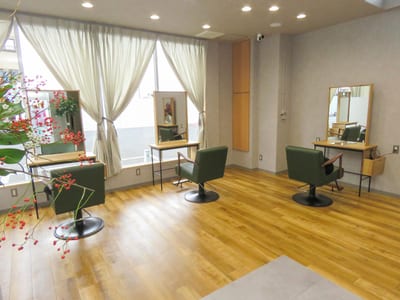 Ralis eye&eyebrow 店内写真 1枚目