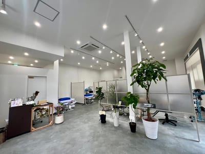 土曜日のクジラ 黒崎店 eyelash&brow 店内写真 4枚目