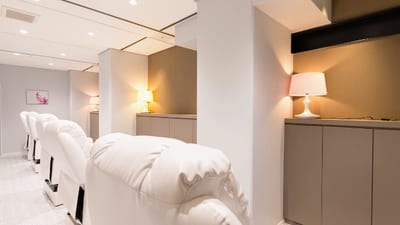 Eye AVANCE. 西梅田店 店内写真 1枚目