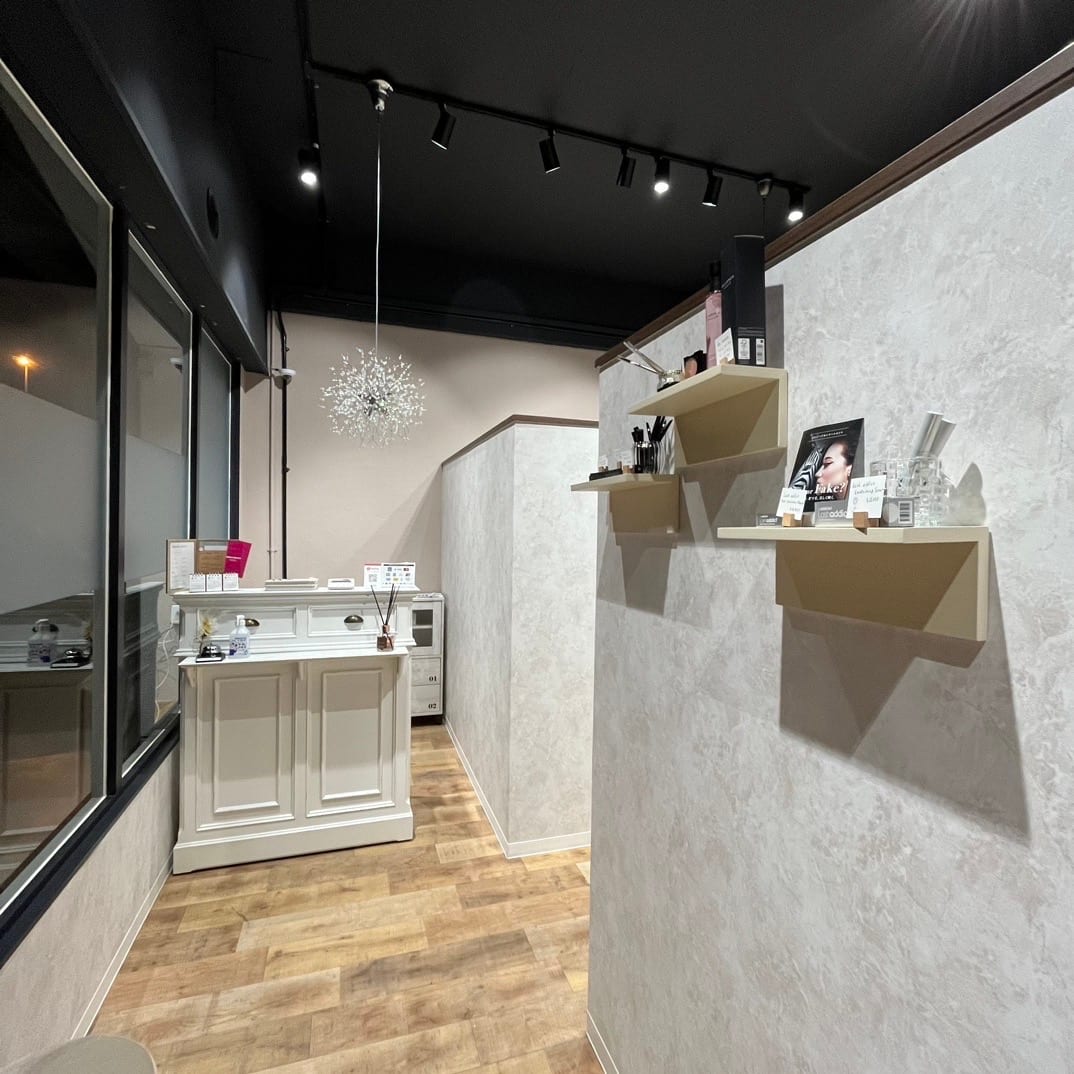 betty 下松花岡店まつ毛パーマと美眉アイブロウの専門店(下松)のメンズ眉毛サロン店内写真 1枚目