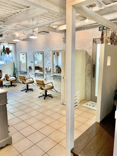アイブロウ専門店 EYEBROW SALON ROCCA上津バイパス店 店内写真 1枚目