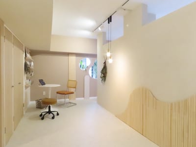 Eclat｜まつげパーマ/アイブロウ/ワンカラー/定額/まつ毛ネイル同時施術OK 店内写真 1枚目