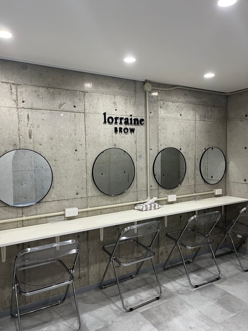 眉毛とまつげパーマの専門店 ロレインブロウ 京都駅前店(京都駅)