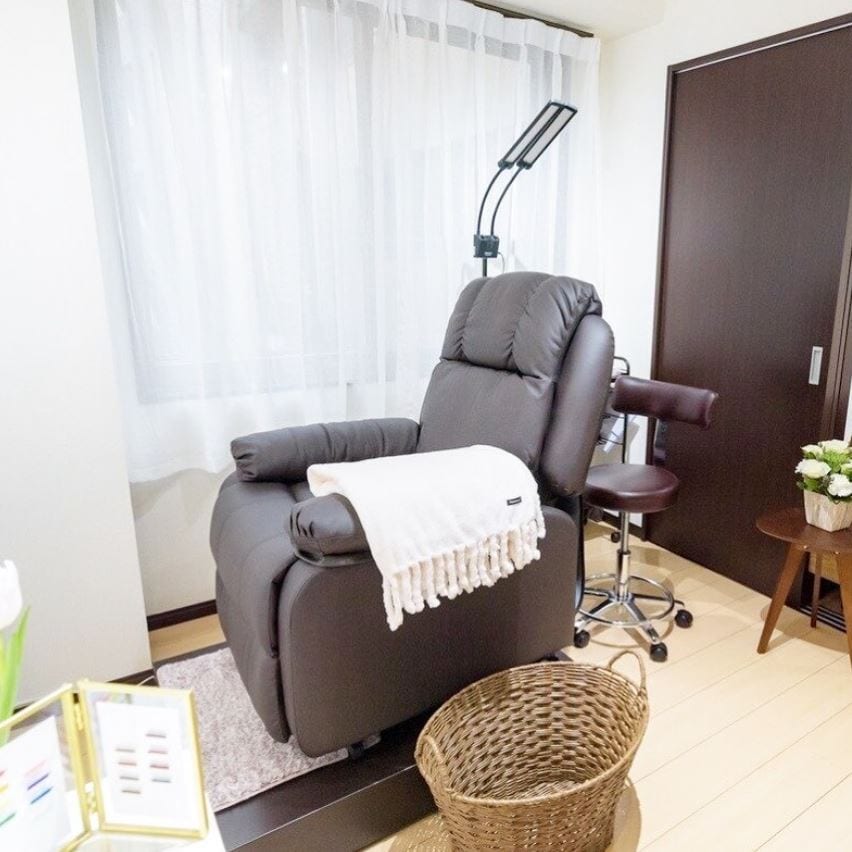 アイサロン Eclat(松戸)のメンズ眉毛サロン店内写真 1枚目