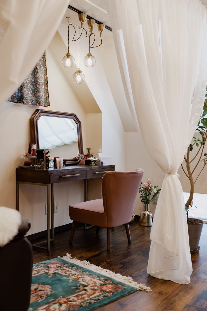 TOMOWL beauty method salon(明大前)のメンズ眉毛サロン