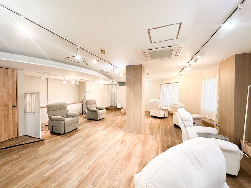 eyebee 清瀬店(三鷹)のメンズ眉毛サロン