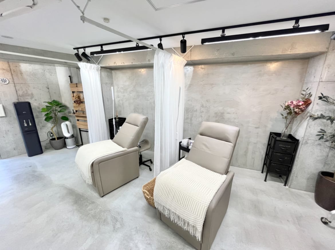 Kii Eye Salon 武蔵小杉(武蔵小杉)のメンズ眉毛サロン店内写真 1枚目