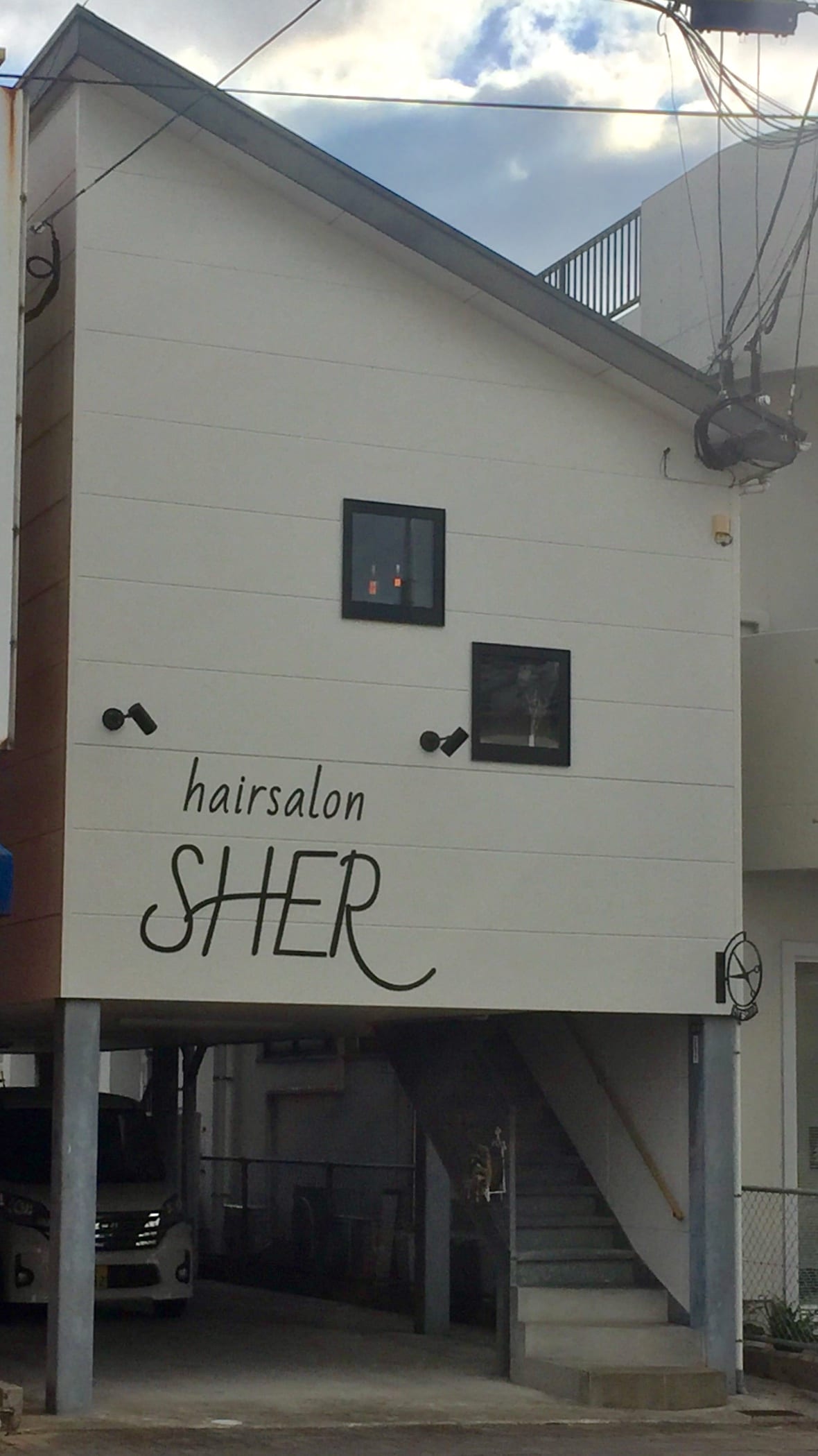 hair salon SHER(長崎)のメンズ眉毛サロン店内写真 1枚目