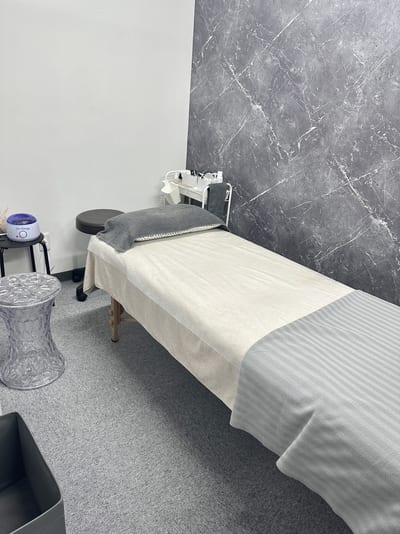 男性専用 眉毛・メンズ脱毛サロン TT Beauty 名古屋栄店 店内写真 2枚目