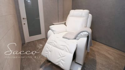 パリジェンヌ＆まつエク＆アイブロウ Sacco-サッコ-栄店 店内写真 1枚目