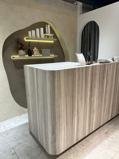 メンズ眉毛＆脱毛専門サロン エイト 店内写真 3枚目