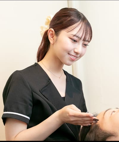 眉毛LOUNGE 眉毛/アイブロウ/眉毛パーマ 名古屋国際センター店 店内写真 3枚目