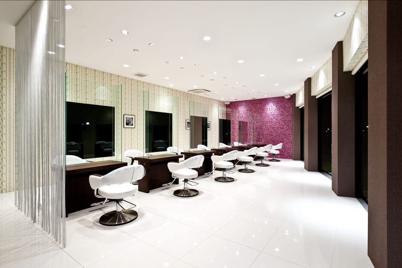 HAIR & MAKE EARTH 甲府昭和店(中巨摩郡)
