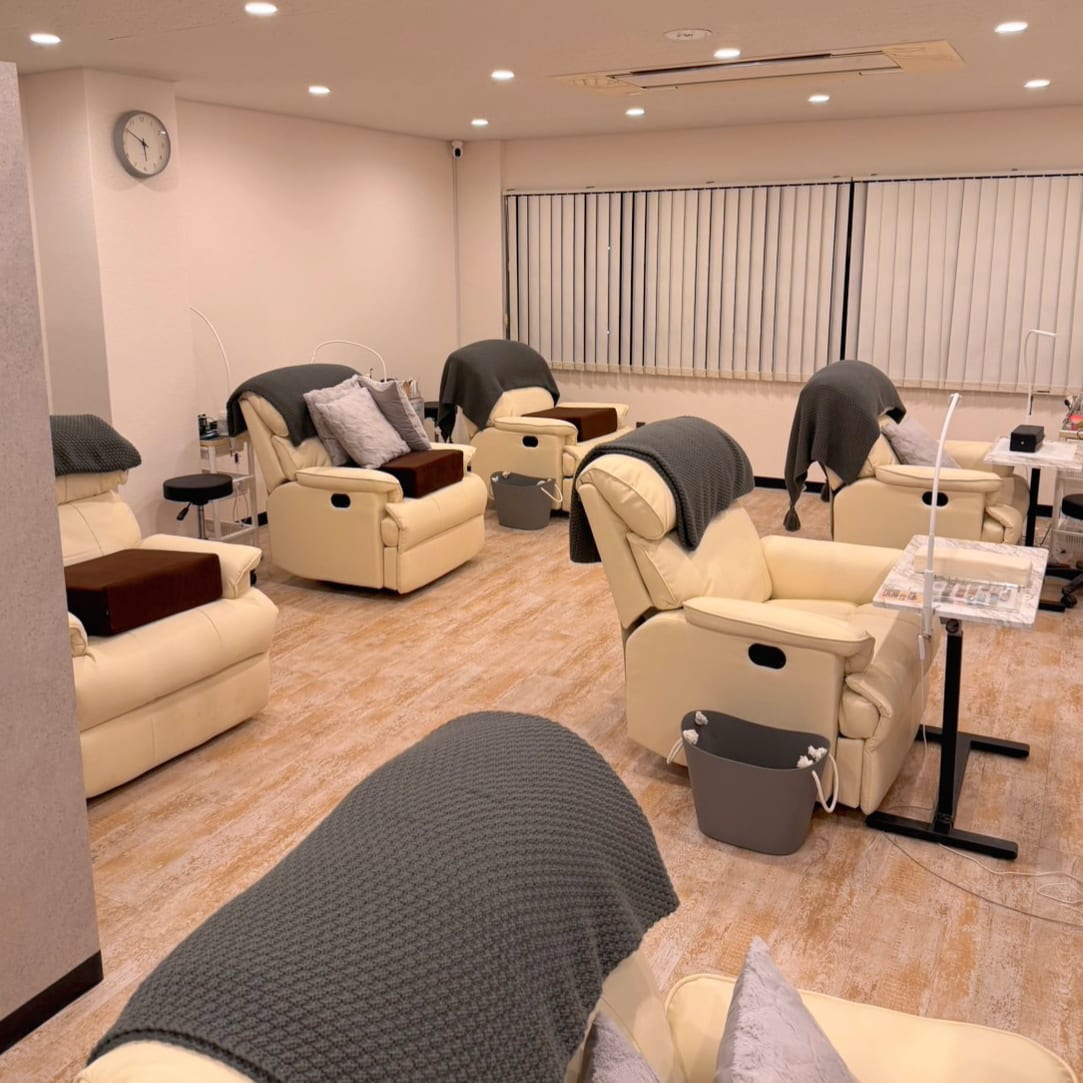 TRU NAIL & EYE 高円寺店(中野)のメンズ眉毛サロン店内写真 1枚目