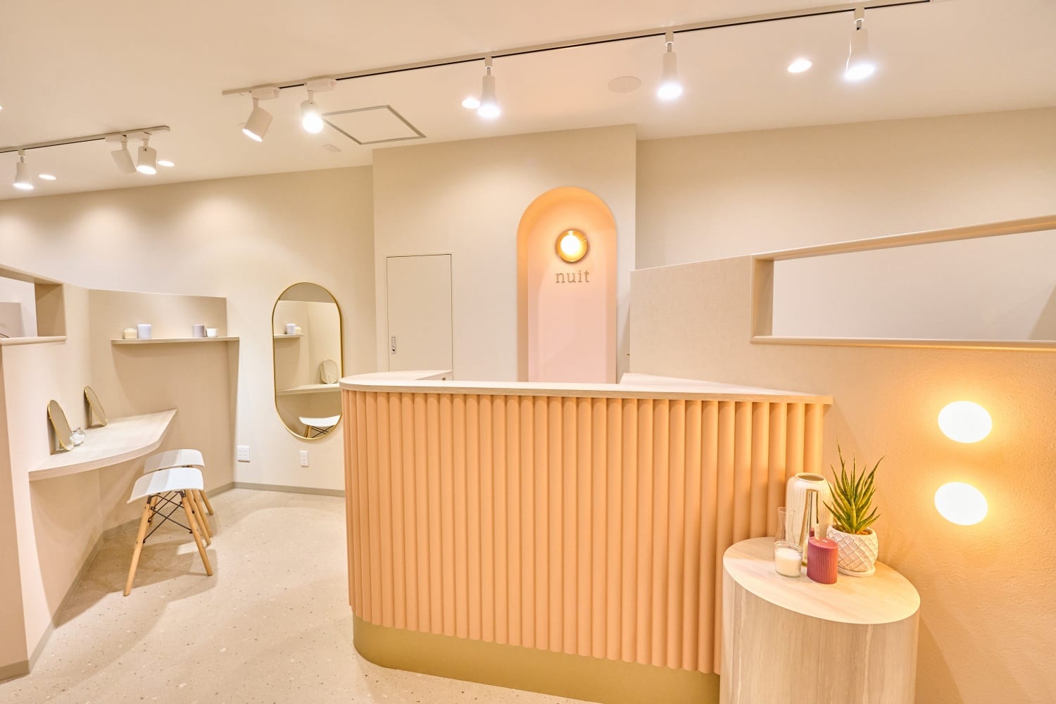 Switchまつげパーマ/まつげエクステ(中野)のメンズ眉毛サロン店内写真 1枚目