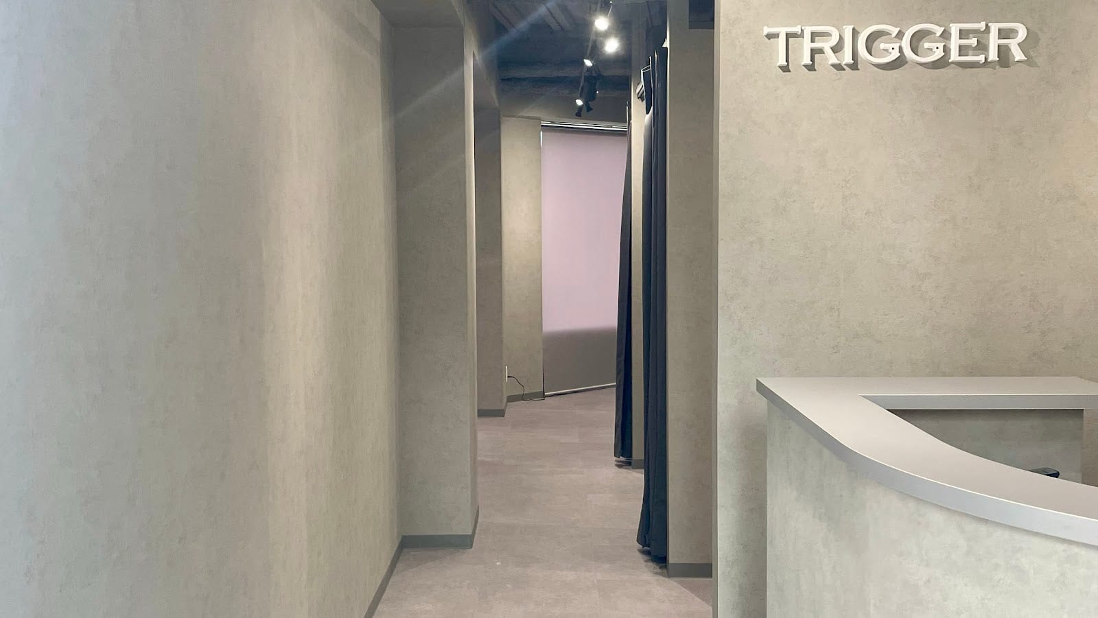 TRIGGERメンズ専門/眉毛・アイブロウサロン/大阪/梅田・中崎町(中崎町)のメンズ眉毛サロン店内写真 1枚目